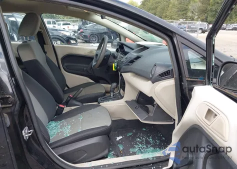 2013 Ford Fiesta S z USA, uszkodzony, nr VIN 3FADP4TJXDM183182